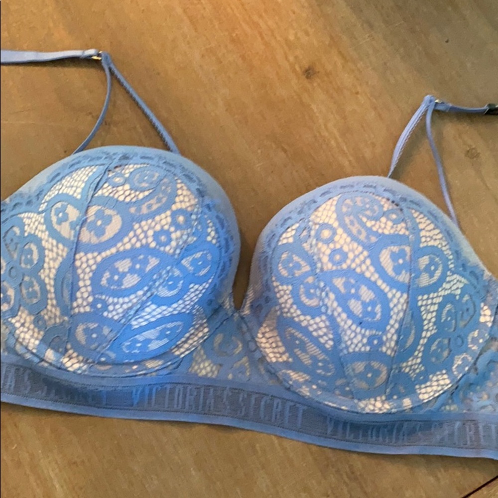 Lace VS bra